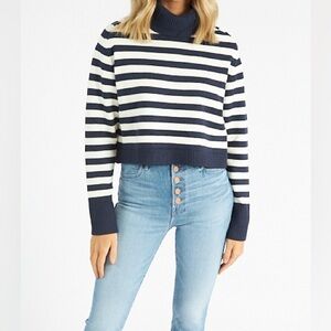 DÈLUC Pugliese Navy and White Crop Turtleneck Sweater